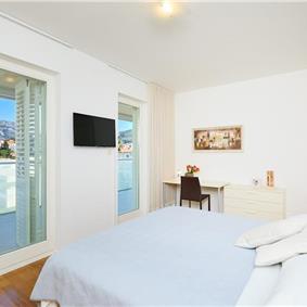 3 bedroom apartment with sea views in Dubrovnik, sleeps 6